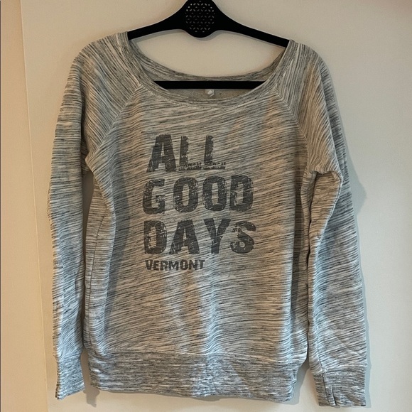 All Good Days Tops - Vermont Women's Gray Off Shoulder Sweater Size S